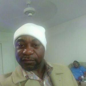 Meet your Posher, Derrick